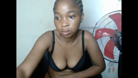 urflirtydoll online show from February 15, 7:28 pm