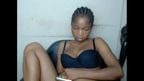 urflirtydoll online show from February 25, 5:19 am