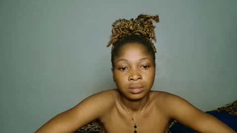 Snapshot of urflirtydoll chatting on April 4, 8:39 pm urflirtydoll online show from April 4, 8:39 pm