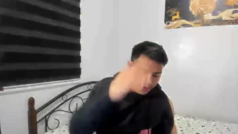 urfucker_vinz online show from July 8, 12:42 pm