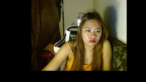 Snapshot of urfynestasian chatting on December 6, 11:33 am urfynestasian online show from December 6, 11:33 am