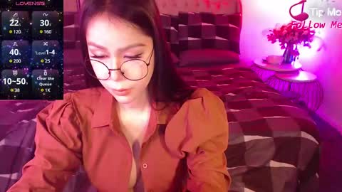 angela online show from January 9, 9:59 am
