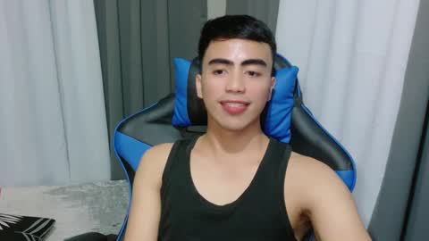 urguy_francis online show from February 18, 7:09 pm