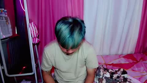 Snapshot of urhot_kharlxoxo chatting on November 18, 4:39 am john carlo online show from November 18, 4:39 am