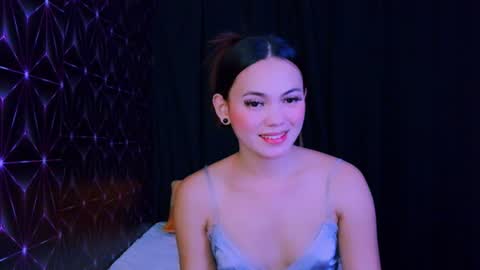 urhot_maxine online show from July 17, 10:55 am