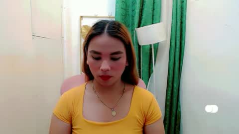 Snapshot of urhotdana chatting on November 29, 9:45 am Diane online show from November 29, 9:45 am