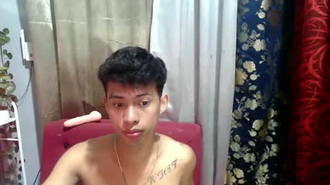 Snapshot of urhotfuckingass chatting on February 22, 9:13 pm richard online show from February 22, 9:13 pm