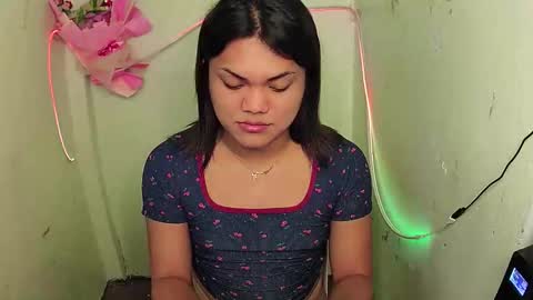 urhottie_bella online show from October 16, 6:25 am