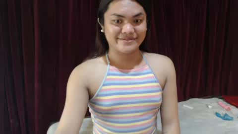 urhottie_bella online show from March 5, 5:36 am