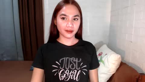 urhottylicious_cum online show from February 14, 1:45 am