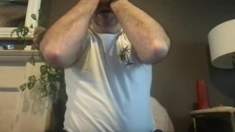 Snapshot of urhungdaddy8 chatting on February 18, 3:41 pm Hung Daddy online show from February 18, 3:41 pm