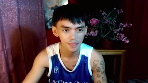 urhunky_boy online show from June 12, 9:14 pm