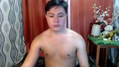 Snapshot of urhunky_ivan chatting on February 1, 6:43 am urhunky_ivan online show from February 1, 6:43 am