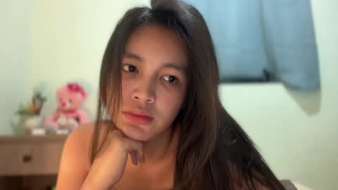 Amira online show from May 28, 2:09 am