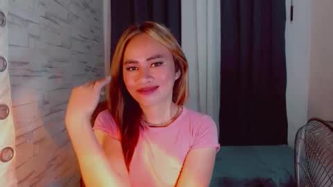 urlovely_che online show from January 15, 5:05 pm