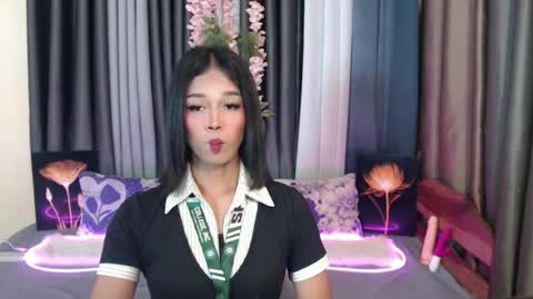 urlovely_jemma online show from July 9, 12:26 am