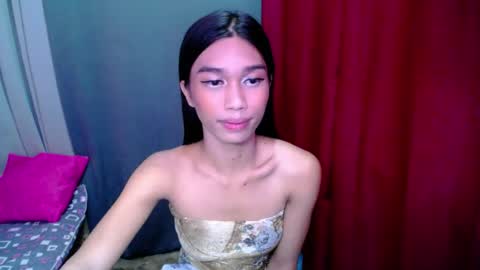 urloverjasmine_xx online show from July 15, 6:29 am