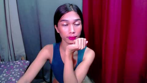 urloverjasmine_xx online show from July 17, 6:02 pm
