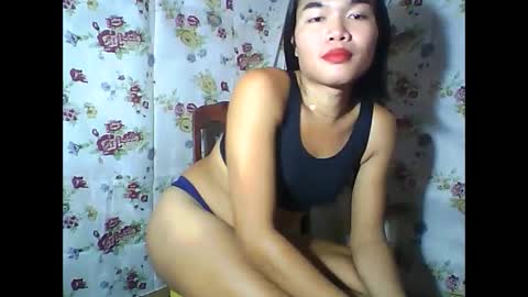Snapshot of urluckyfuck123 chatting on December 26, 5:15 am Jasmin online show from December 26, 5:15 am
