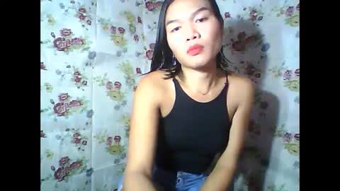 Snapshot of urluckyfuck123 chatting on January 23, 8:46 am Jasmin online show from January 23, 8:46 am