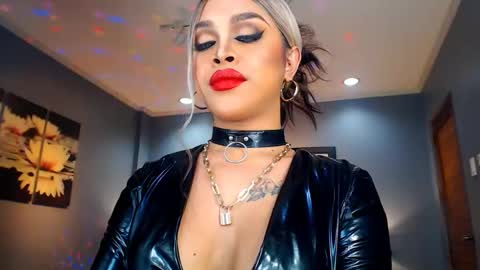 UrMajestyTyra online show from December 29, 12:52 am