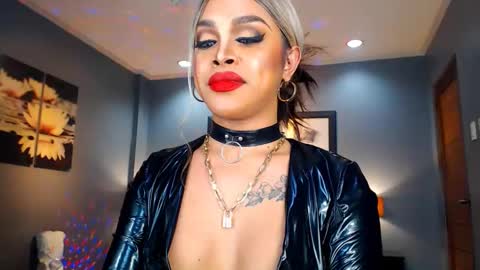 UrMajestyTyra online show from December 29, 6:56 am