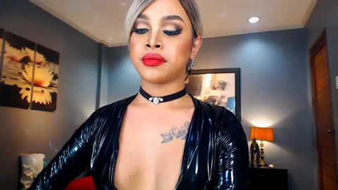 UrMajestyTyra online show from January 12, 5:34 am