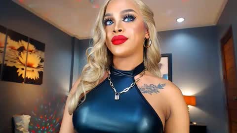 UrMajestyTyra online show from January 14, 4:36 am