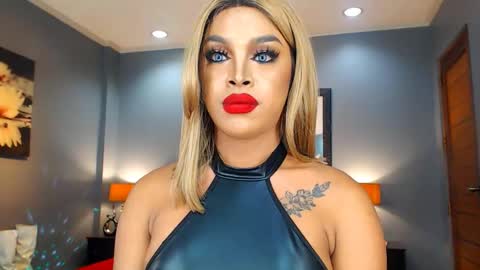 UrMajestyTyra online show from February 14, 6:12 am