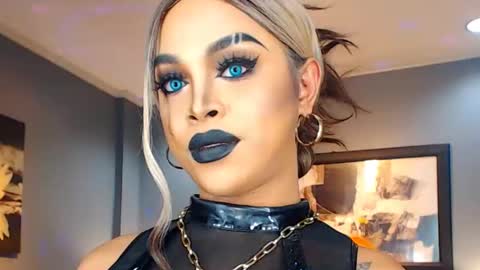 UrMajestyTyra online show from February 15, 7:16 am