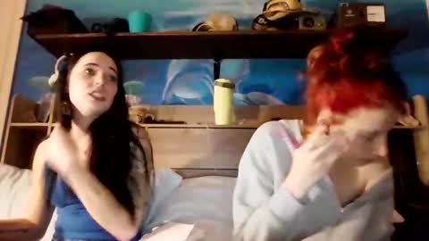 Snapshot of urmomalexx chatting on February 27, 3:06 am urmomalexx online show from February 27, 3:06 am