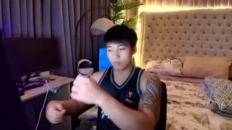 Snapshot of urnatty_guy chatting on June 25, 3:49 pm ander online show from June 25, 3:49 pm