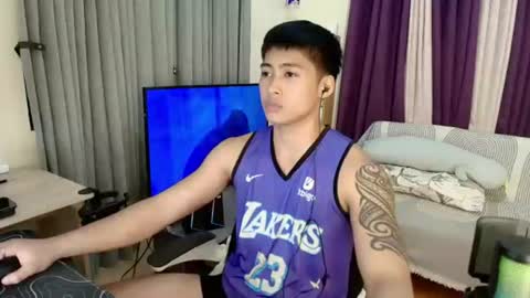Snapshot of urnatty_guy chatting on July 12, 1:24 pm ander online show from July 12, 1:24 pm