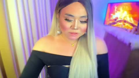 Snapshot of urnaughty_ceciliaxxx chatting on July 29, 5:00 pm cecilia online show from July 29, 5:00 pm