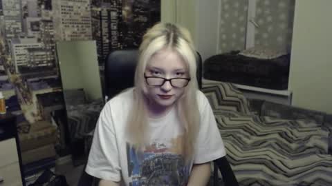 Mary online show from March 14, 8:14 pm