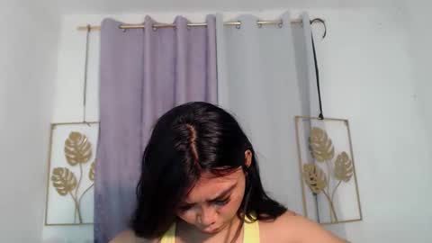 Snapshot of urpinay_sandra69 chatting on April 17, 1:25 pm urpinay_sandra69 online show from April 17, 1:25 pm