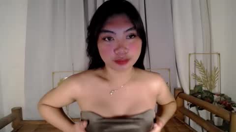 Snapshot of urpinay_sandra69 chatting on April 28, 8:52 am urpinay_sandra69 online show from April 28, 8:52 am