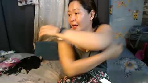 urpinay_singlemother online show from June 6, 10:42 am