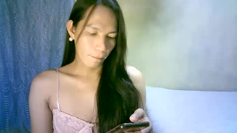 queen julia not into CHEAPGUY online show from January 9, 12:52 pm