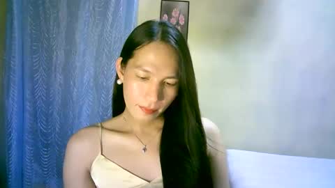 queen julia not into CHEAPGUY online show from February 8, 1:01 pm