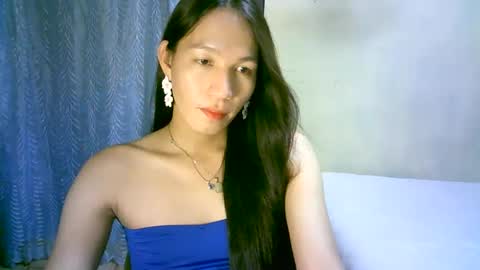 queen julia not into CHEAPGUY online show from February 19, 12:44 pm