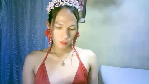 queen julia not into CHEAPGUY online show from February 20, 12:25 pm