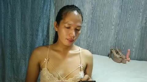 queen julia not into CHEAPGUY online show from November 28, 1:41 am
