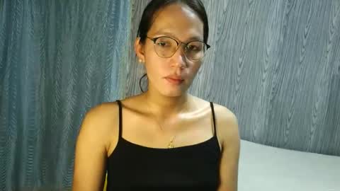 queen julia not into CHEAPGUY online show from December 4, 11:08 am