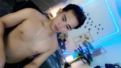 Snapshot of urpinoy_cummer chatting on April 9, 1:38 pm urpinoy_cummer online show from April 9, 1:38 pm