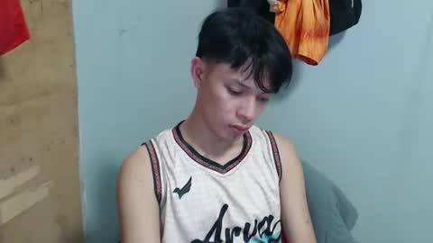 Snapshot of urpinoyasianx chatting on November 2, 6:10 pm Mel online show from November 2, 6:10 pm