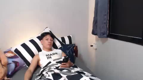 Snapshot of urpinoyasianx chatting on November 12, 5:08 am Mel online show from November 12, 5:08 am