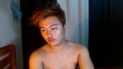 urpinoyjohnx online show from September 20, 3:35 pm