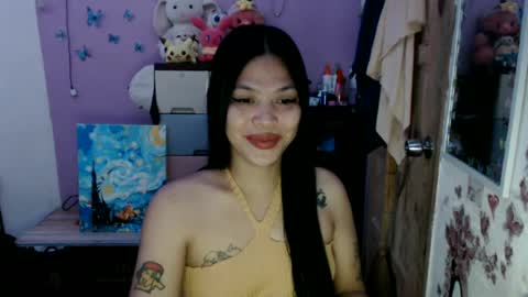 hi im kim online show from June 21, 12:19 pm