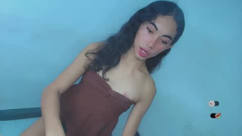 urpretty_mistake online show from February 10, 4:33 pm